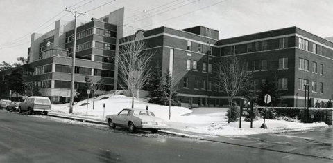 The University of Ottawa Heart Institute, exterior shot, early 1980s.